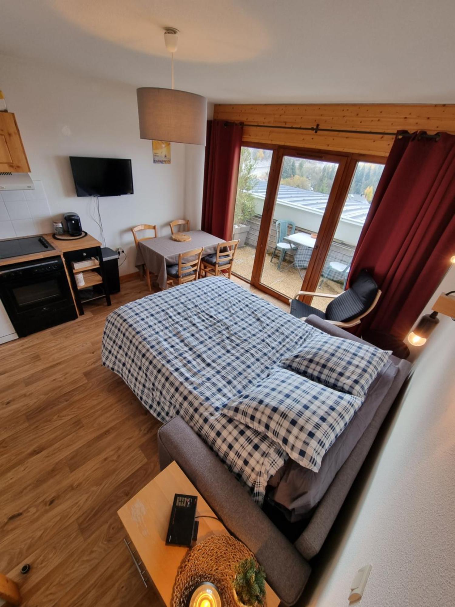 Appartement 4 Personnes 32M2 Au Pied Des Pistes- Wifi- Balcon Sud- Chamrousse 1650 Екстериор снимка